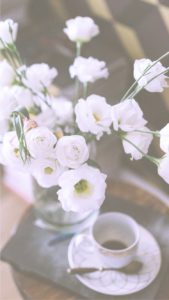 白い花とコーヒー4