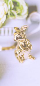 金色のイースターラビット2