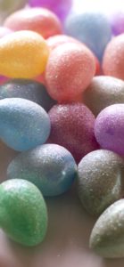 卵の形のカラフルキャンディ1