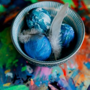 ブルーのアートな卵1