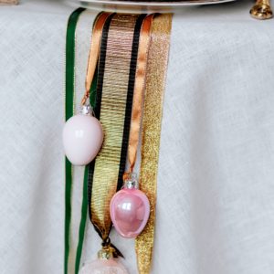 テーブルクロスのイースター飾り1