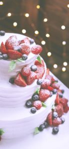 苺のホワイトケーキ2