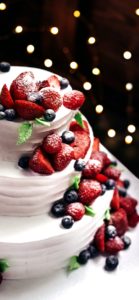 苺のホワイトケーキ1