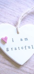 白いハートプレート