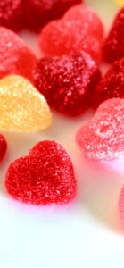 赤いハートのグミ