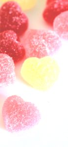 黄色のハートのグミ