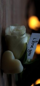 白いバラとソープ