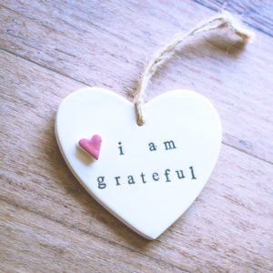 白いハートプレート2