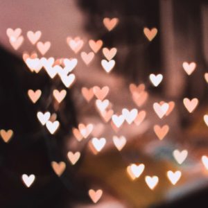 ピンクのぼやけたハート1