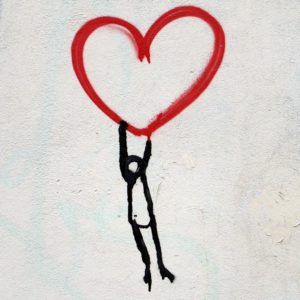 壁のハートと人1