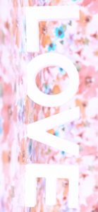 オレンジの花柄にLOVE2