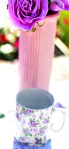 マグカップと花1