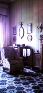 紫色の部屋3