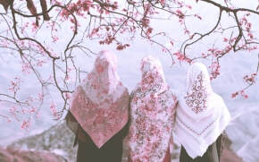 春らしいヒジャブの女の子2