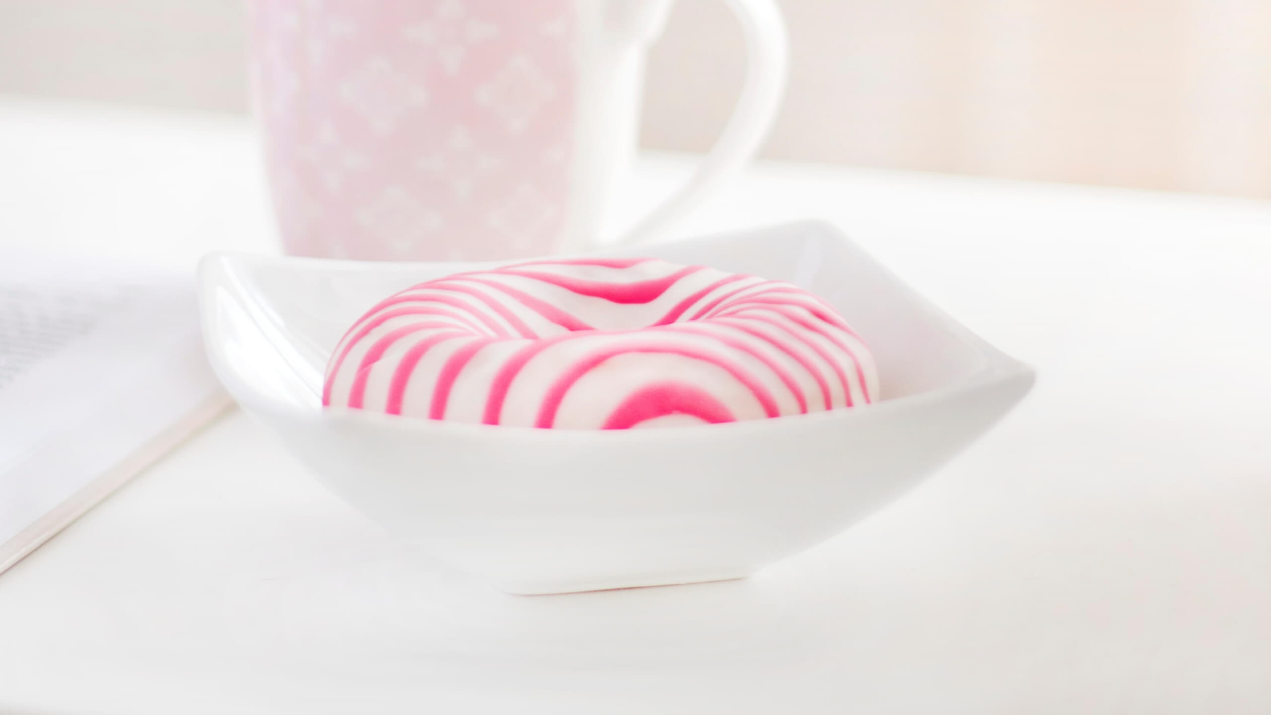 ピンクのドーナツ