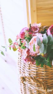 カゴに飾った花