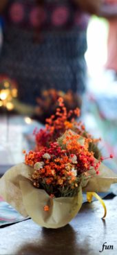 鮮やか色のドライフラワー