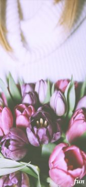 くすみカラーのチューリップ