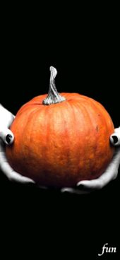 カボチャを持った女の子