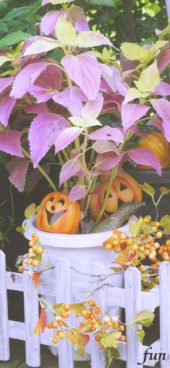 笑うハロウィン飾り