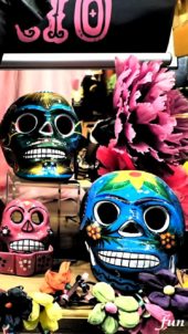 カラフルなドクロ