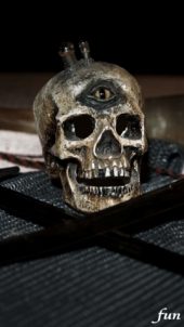 三ツ目のドクロ