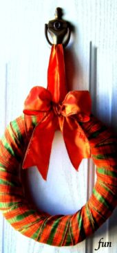 ハロウィンカラーのリボンのリース