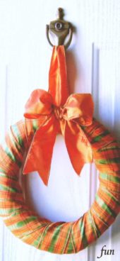 ハロウィンカラーのリボンのリース