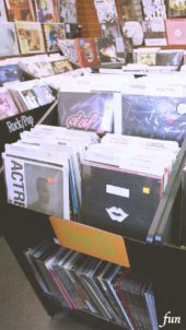 レトロなレコード店