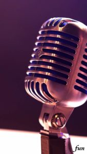 レトロなスタンドマイク