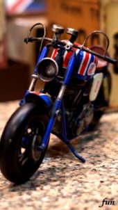 レトロなバイクのおもちゃ