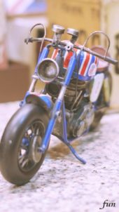 レトロなバイクのおもちゃ