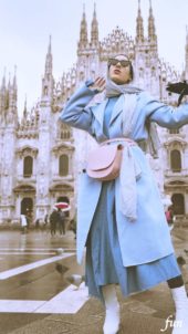 レトロファッションの女の子