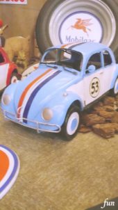 レトロな車のおもちゃ