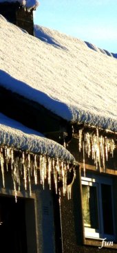 iPhone12ProMax・13ProMax・14plusの無料壁紙・待受け