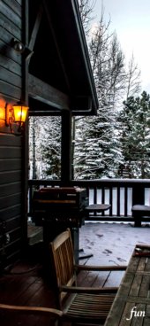 iPhone12ProMax・13ProMax・14plusの無料壁紙・待受け