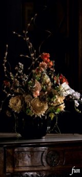 くすみカラーの花