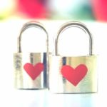 iPhone8・7・6・6s・SEロック画面等のハートやバレンタインの無料壁紙・待受けを配信中