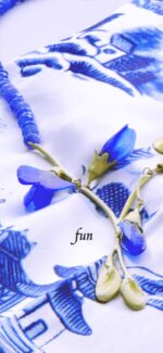 青いアクセサリー