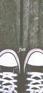 黒いスニーカー