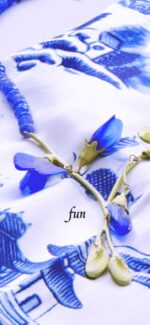 ブルーのアクセサリー