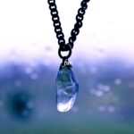 クリスタルペンダント