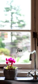 キッチンの窓辺