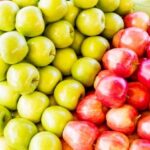 iPhone12ProMax・13ProMax・14plusロック画面等の緑の壁紙を配信中