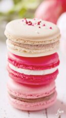 ピンクのマカロン