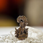 iPhone14・13・13Pro・12・12Proのお守り壁紙を配信中