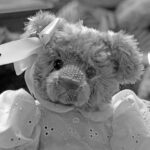 iPhone14plus・13ProMax・12ProMaxのモノクロ壁紙を配信中