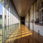 iPhone13Mini・12Miniの春の街の風景壁紙を配信中